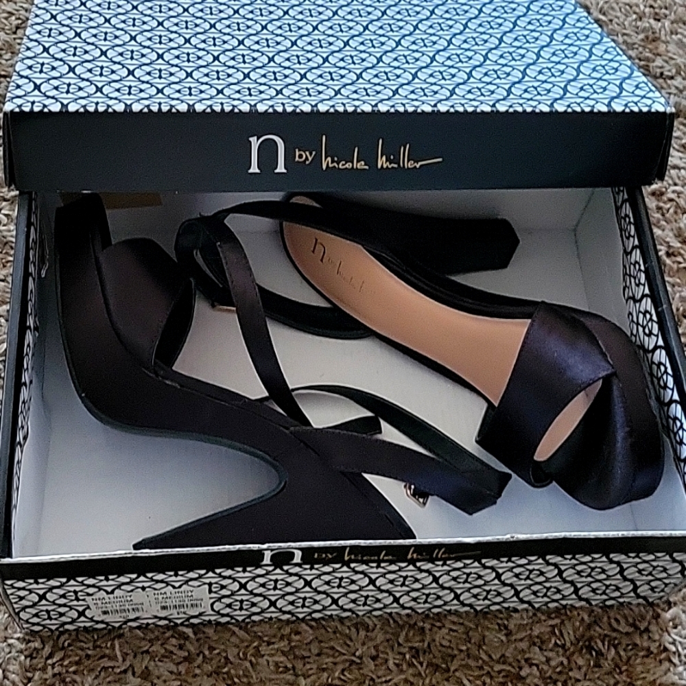 Nicole Miller Black Heels 🖤 Womens 8M